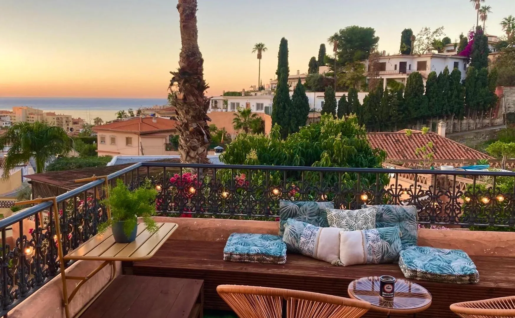 Apartamento Con Jacuzzi Y Terraza Con Opcion A Piscina Privada Almunecar Spain